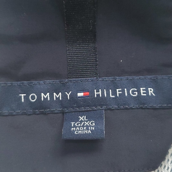 Tommy Hilfiger floral rain jacket - Picture 3 of 3